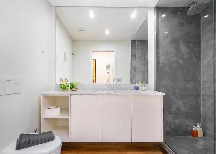 Whome | Alcantara Premium Apartment