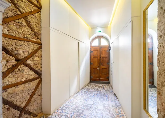 Whome | Alcantara Premium